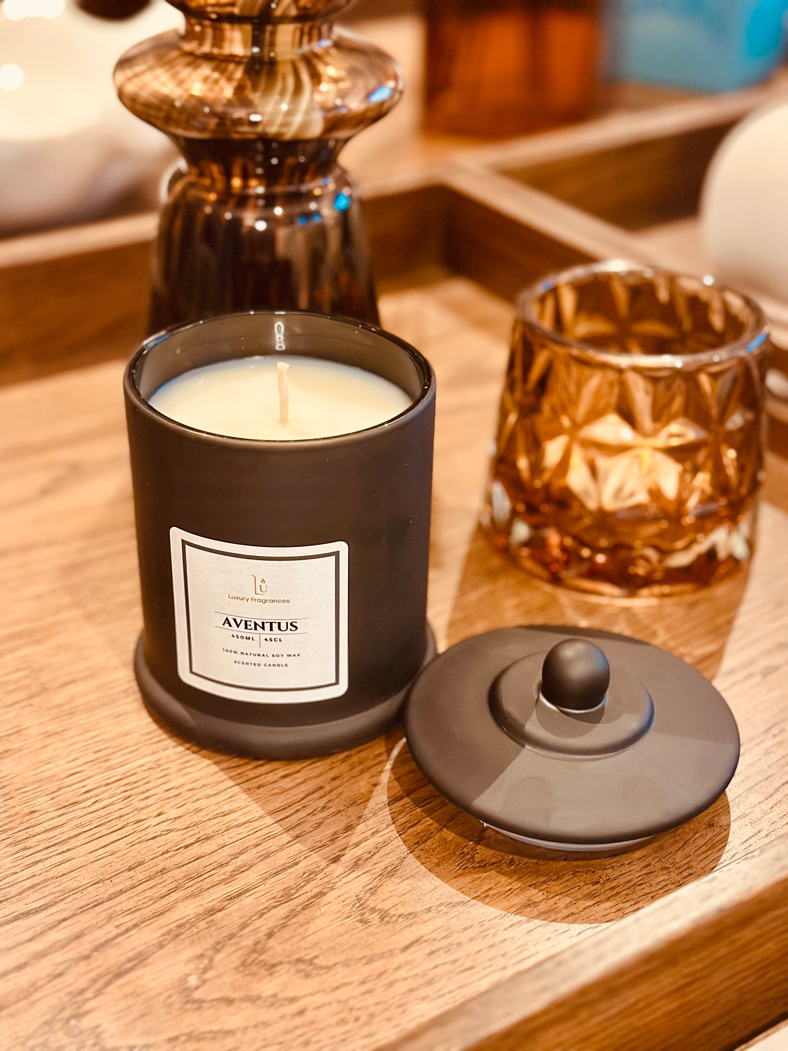 Naomi Luxury Scented Candle - Matte Black