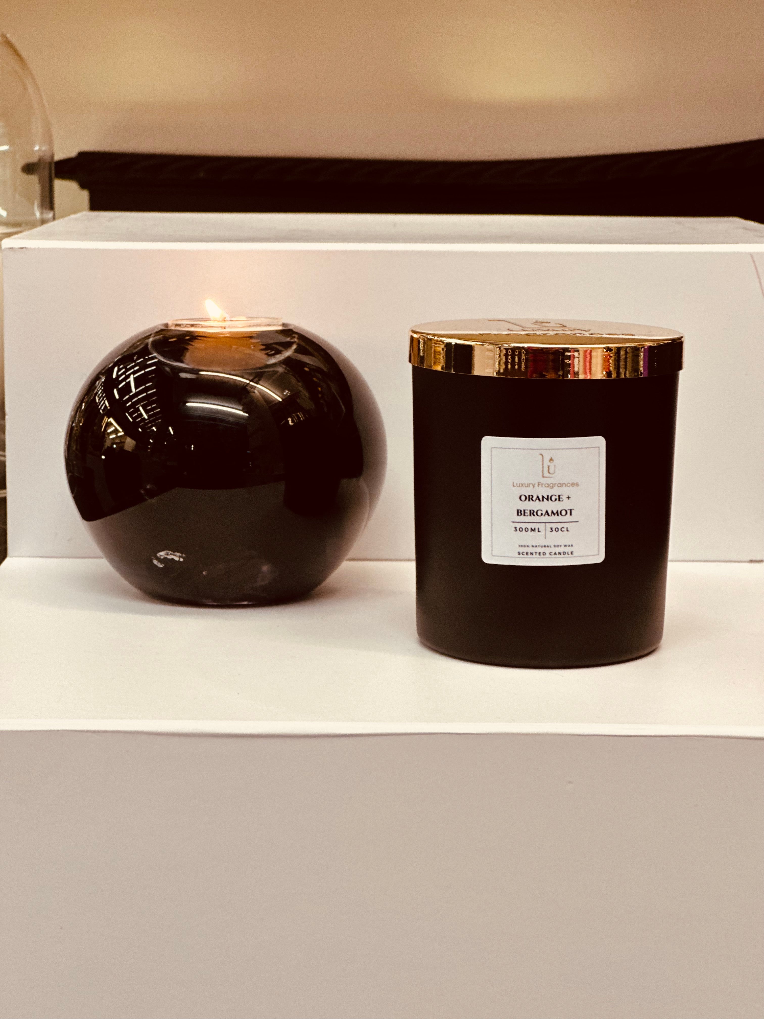 Our Matte Black (Orange & Bergamot) Scented Candle offers a refreshing combination of sweet and juicy orange, bergamot, and neroli scents. The clean and floral heart of orange blossom, lily, rose, and jasmine is complemented by a base of powdery musk and dry flowers. This combination creates a refreshing and rejuvenating ambiance for any space.