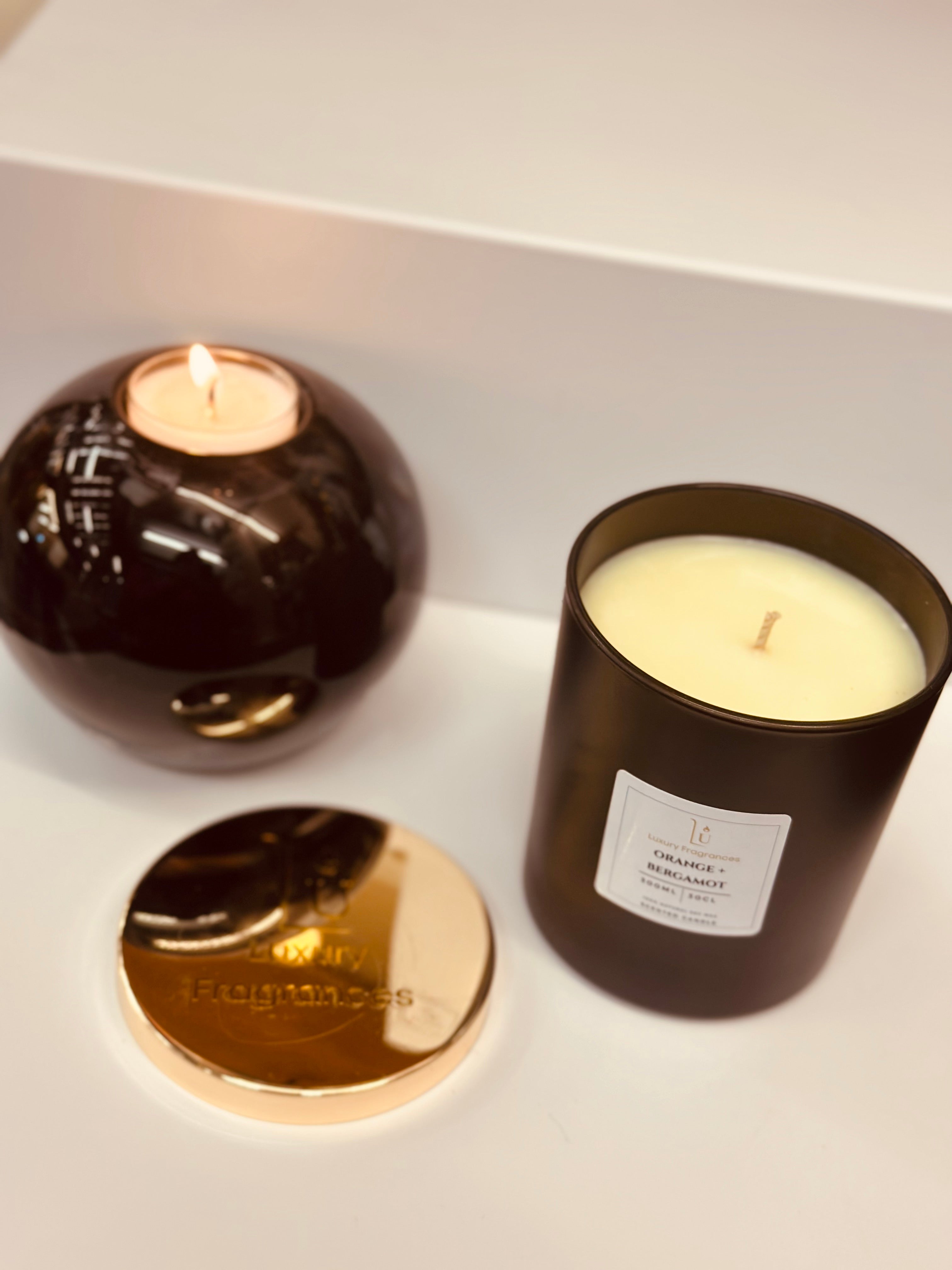 Our Matte Black (Orange & Bergamot) Scented Candle offers a refreshing combination of sweet and juicy orange, bergamot, and neroli scents. The clean and floral heart of orange blossom, lily, rose, and jasmine is complemented by a base of powdery musk and dry flowers. This combination creates a refreshing and rejuvenating ambiance for any space.