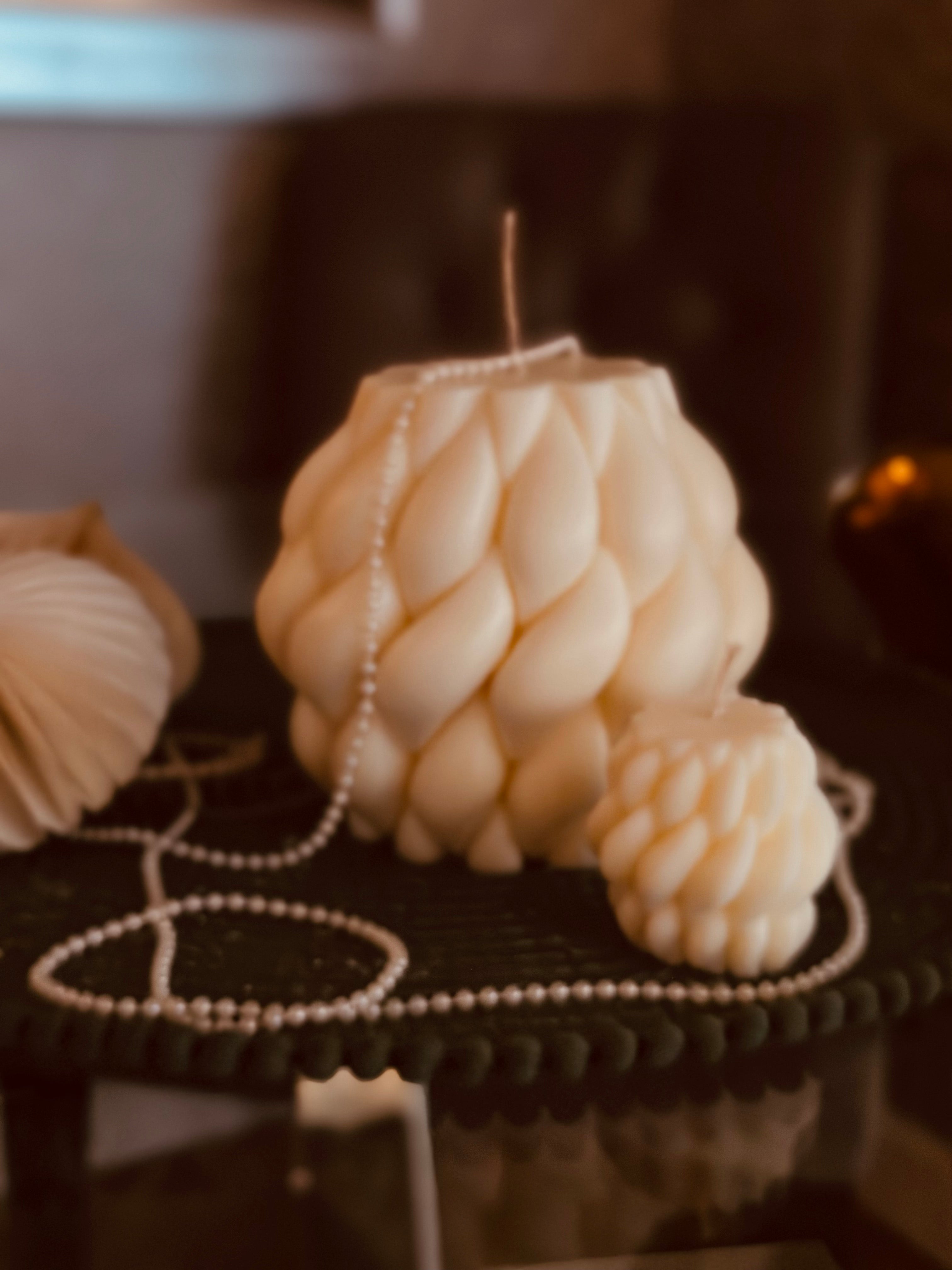 Introducing our captivating Soy Wax Extra Large Rope Pillar Candle. The rope design of this sculptural candle adds a touch of sophistication to any room.