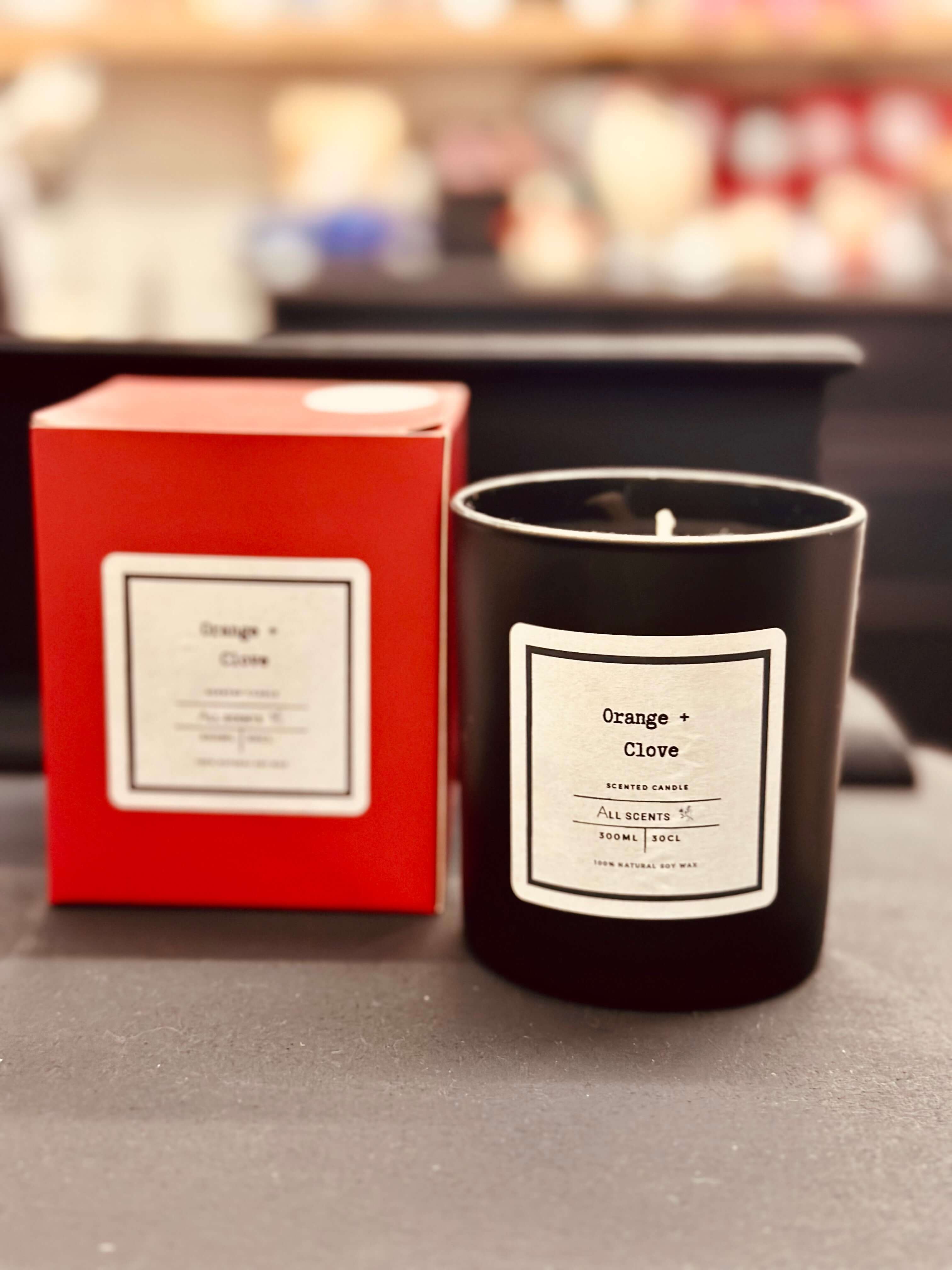 Transform any room into a luxurious oasis with our Matte Black Scented Candle from our Signature Range.
Infused with mesmerising scents, this candle adds a touch of elegance and can be perfectly paired with our matching reed diffusers for a complete sensory experience. Elevate your space with our affordable yet indulgent collection.
