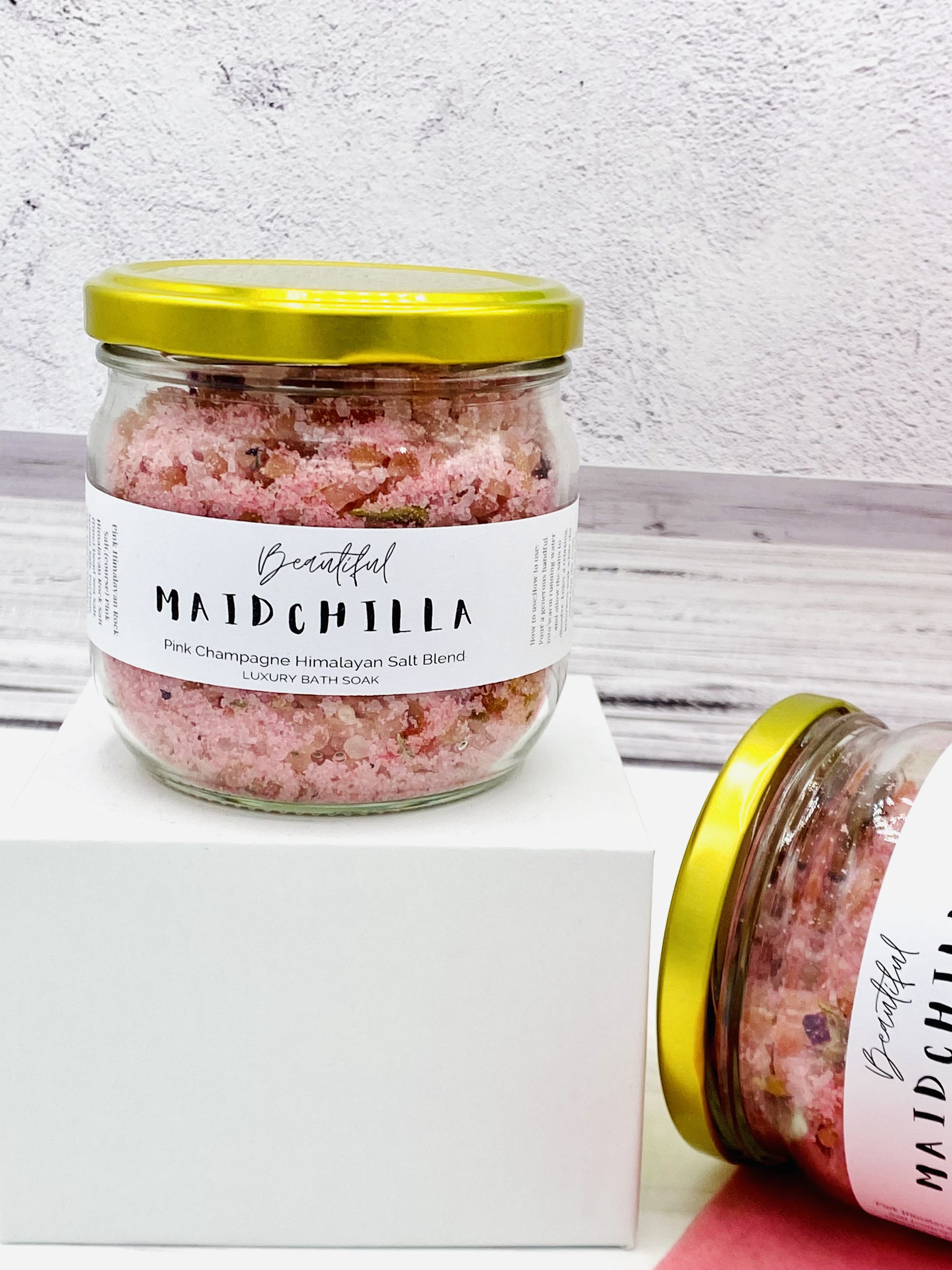 Pamper your bridesmaids with the Maidchilla Bath Salts Gift. Made with natural ingredients, these bath salts will leave them feeling relaxed and rejuvenated. Treat your bridal party to the ultimate spa experience with these Maidchilla salts, perfect for a pre-wedding pampering session.