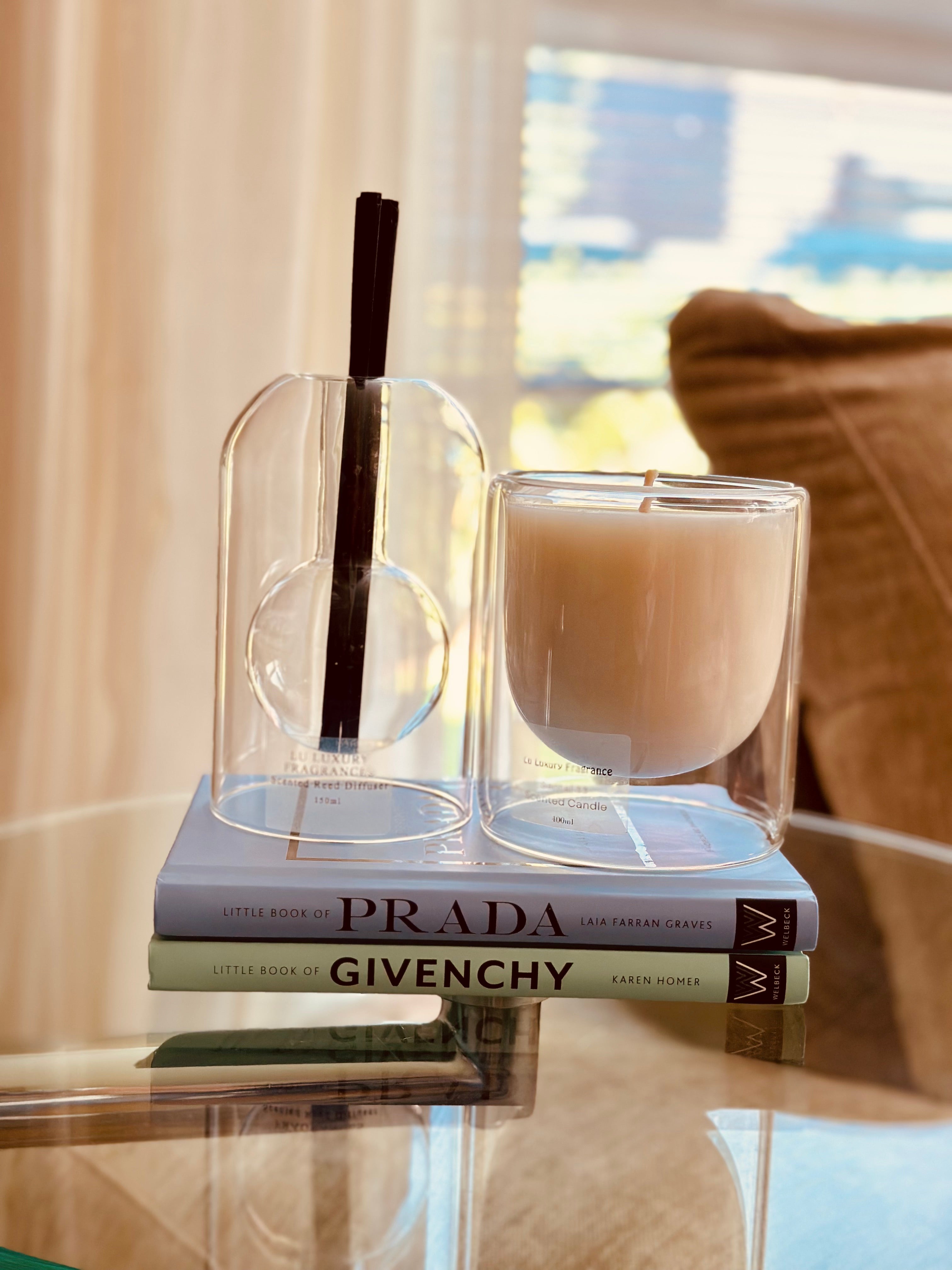 Experience the perfect balance of luxury and scent with our Luxury Home Fragrance Duo.

Our Sorrento Dome Diffuser and matching Sorrento Scented Candle come in a frosted look gift bag, making it a beautiful Christmas must-have gift.
