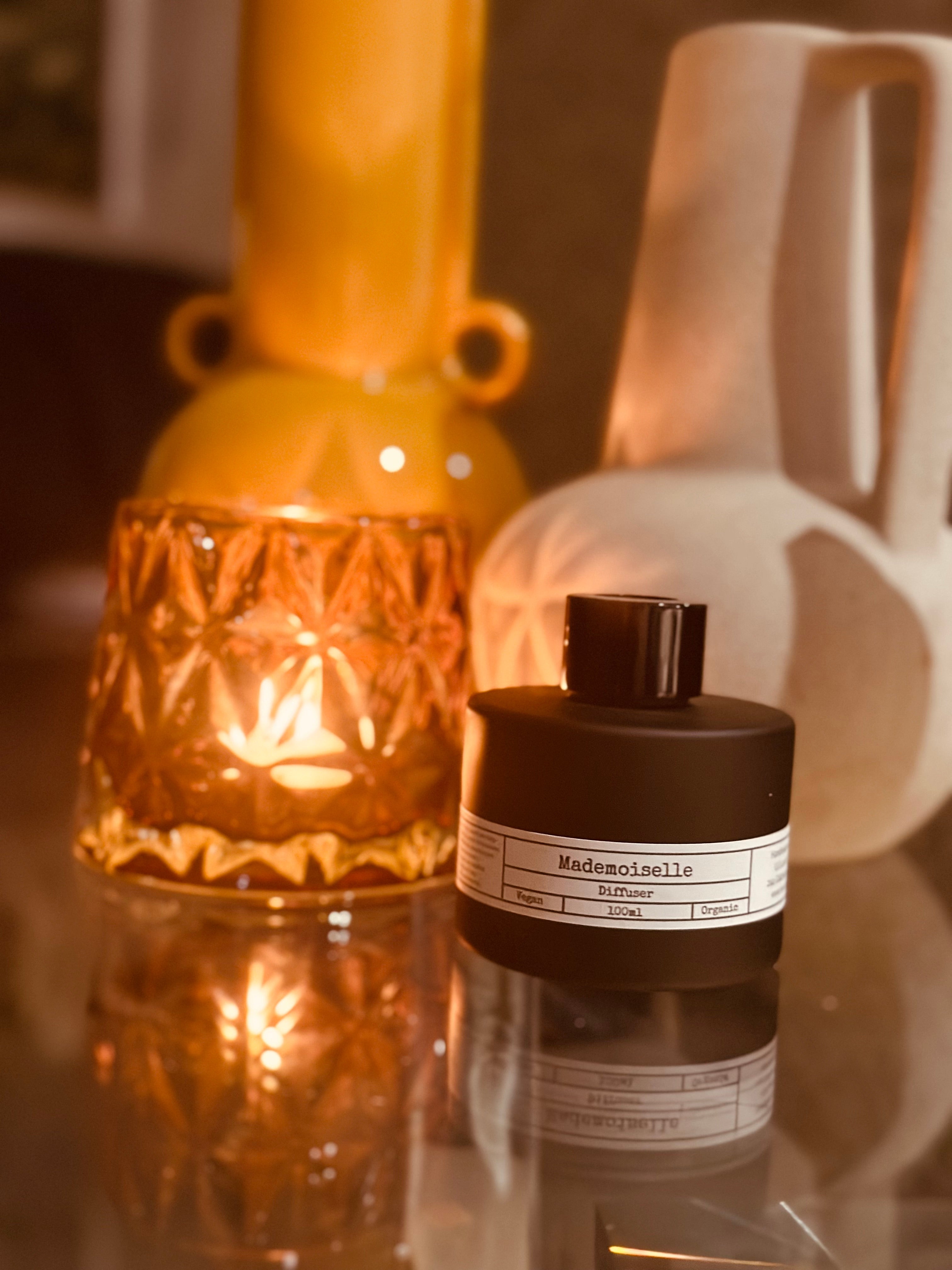 Matte Black Glass Reed Diffuser